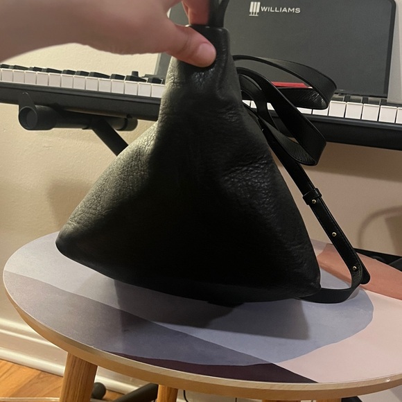 Mansur Gavriel Tulipano Black leather Tote / Crossbody - Picture 4 of 9